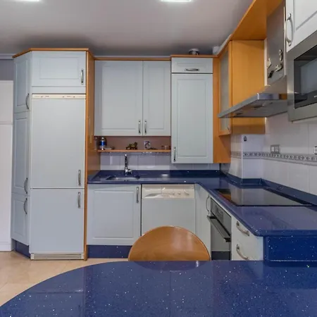 Coqueto Piso En Apartamento